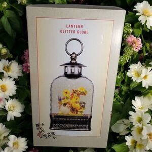 Cracker Barrel Welcome Lantern Light Up Continual Motion Glitter Globe NIB Chick